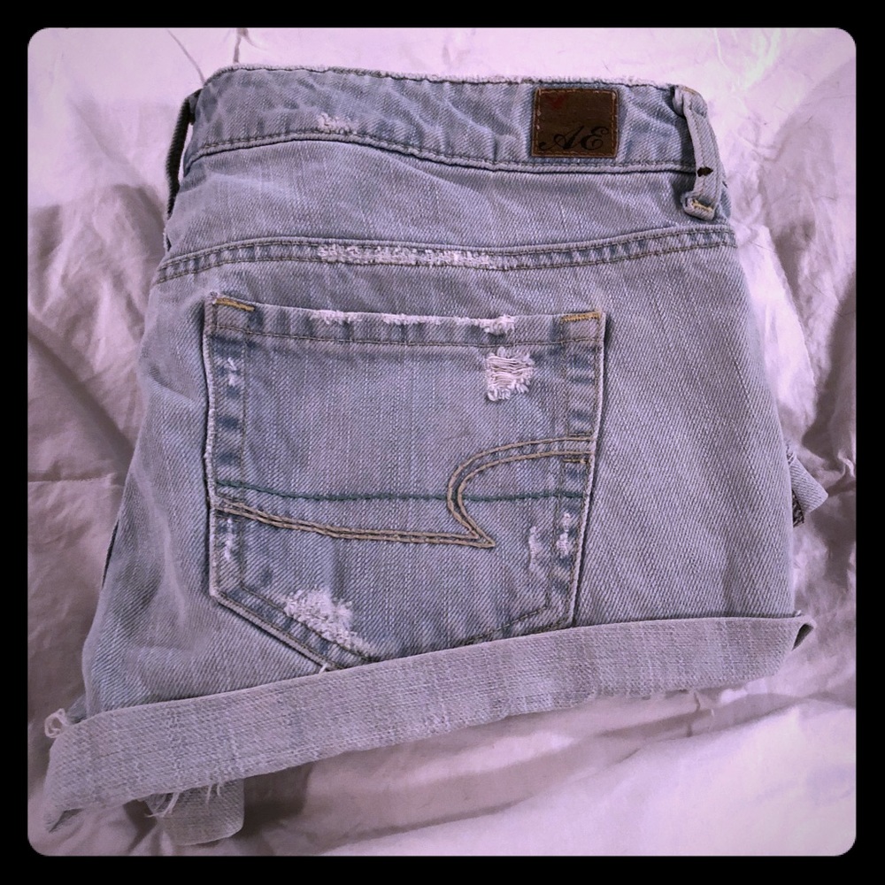 American Eagle Distressed Jean Shorts Size 6